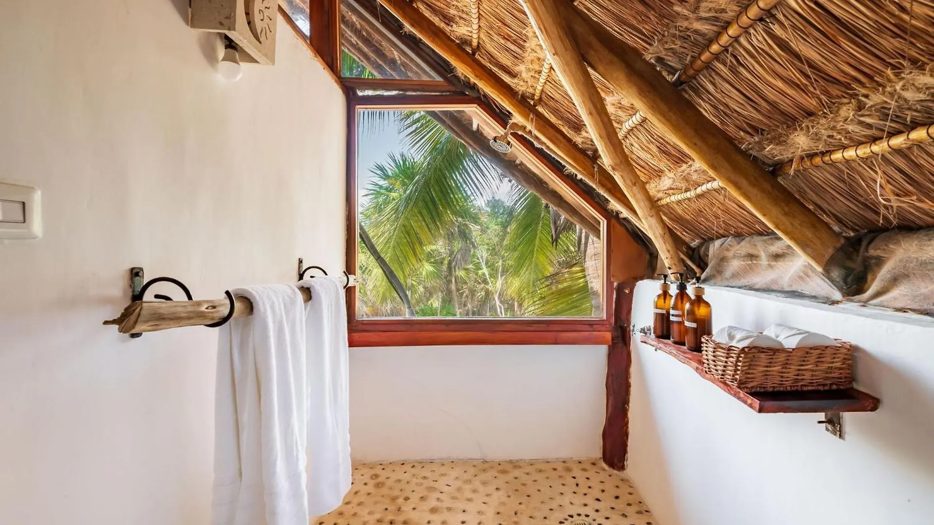 Holiday home Amazing Eco Palapa At Private Beach In Sian Kaan. Tulum Mexico