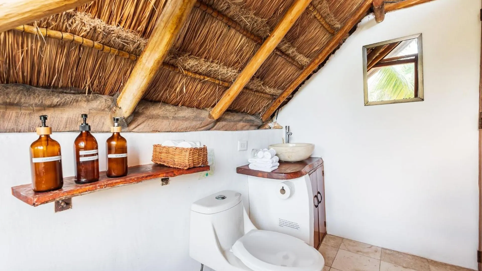Amazing Eco Palapa At Private Beach In Sian Kaan. Tulum Holiday home